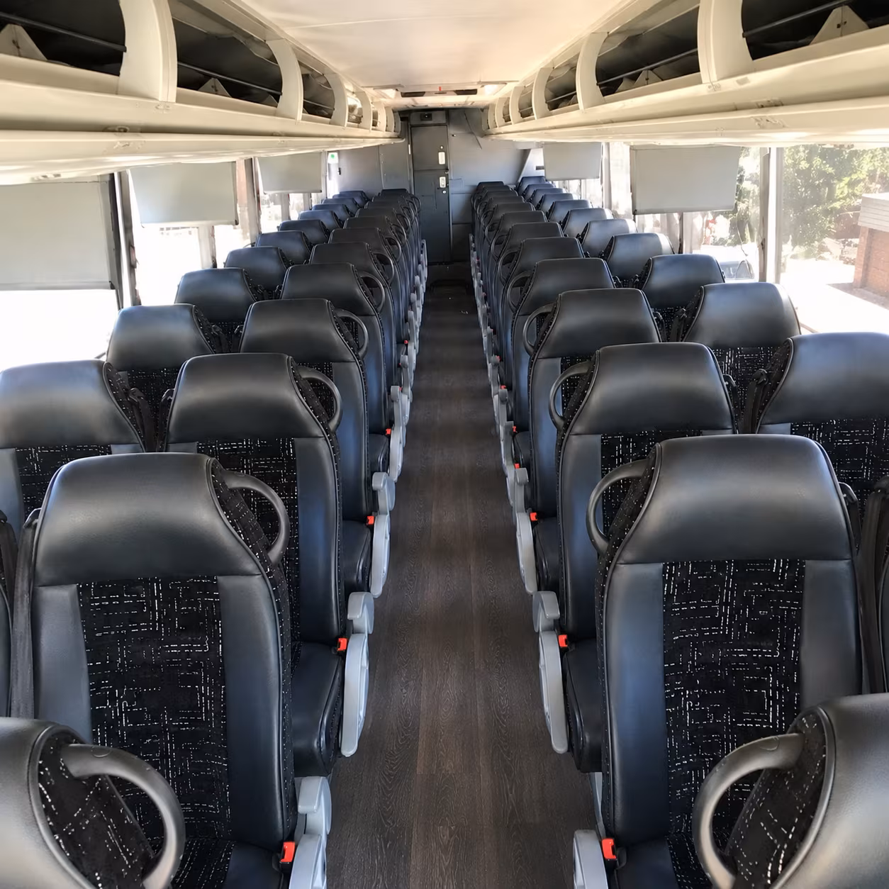 bedford reserve your bedford long distance charter bus rental today