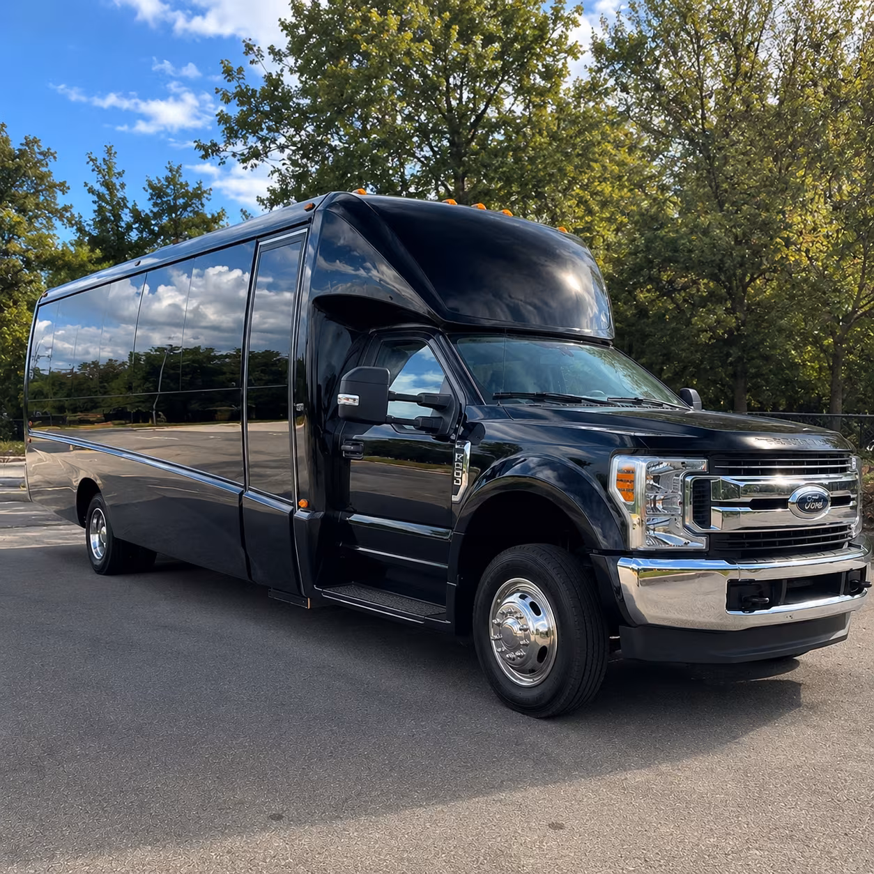 hurst private shuttles for wedding pickups and drop offs in hurst