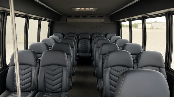 keller 15 passenger minibus rental